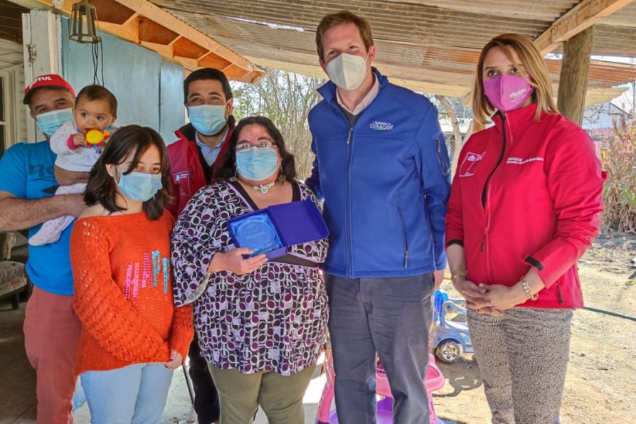 Entregan reconocimiento a mujeres de la provincia por su lucha en tiempos de pandemia