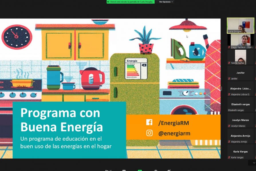 Vecinos de Villa El Alto de Melipilla se capacitan en eficiencia energética