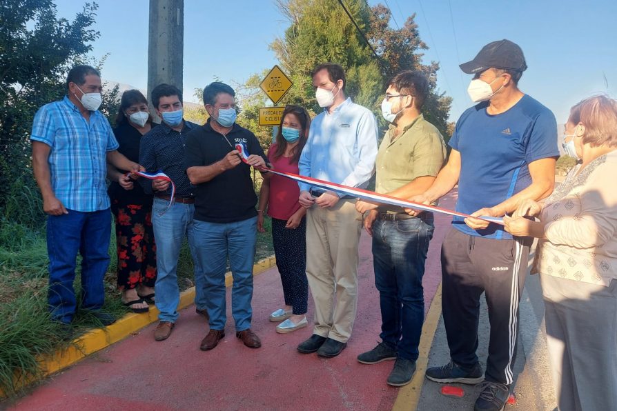 Autoridades inauguran ciclovía en sector Santa Inés de Curacaví