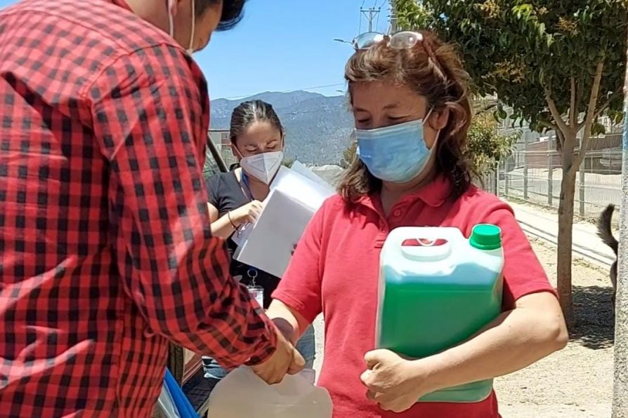 Junta de Vecinos Lomas de Manso VII recibe kit de sanitización