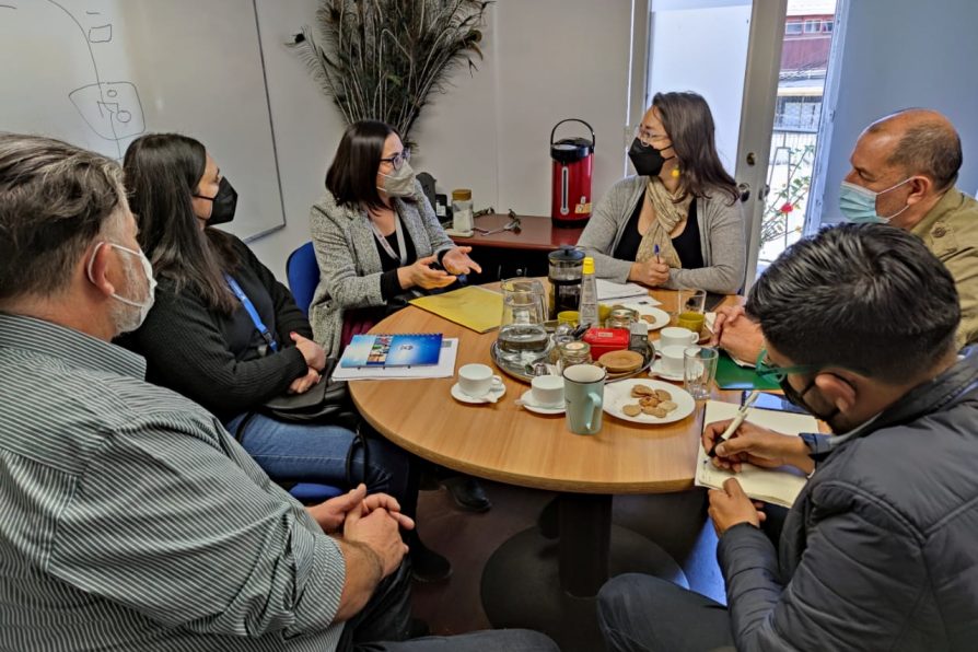 Delegada Sandra Saavedra sostiene encuentro con dirigentes de la Asociación de Funcionarios del Hospital San José de Melipilla ASOFU