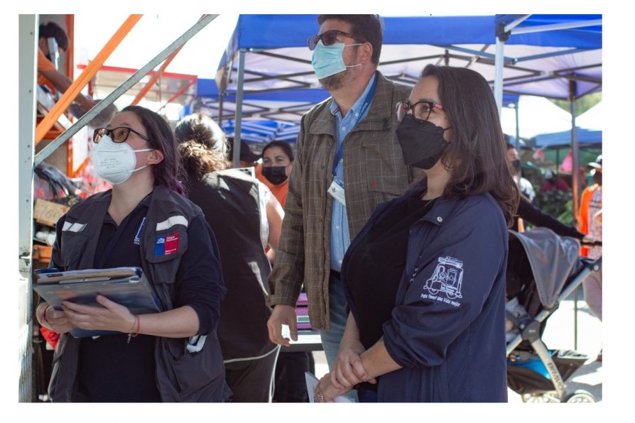 Delegación Presidencial, Carabineros, Seguridad Municipal y Seremi de Salud, fiscalizan feria de Av. Chile y entregan recomendaciones por consumo de pescados y mariscos en Semana Santa