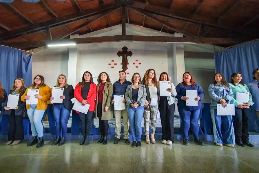 260 familias del proyecto Sol Poniente de Melipilla reciben certificado de subsidio habitacional