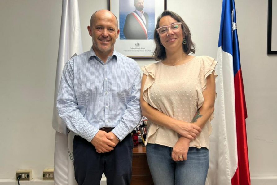 <strong>Delegada Sandra Saavedra junto a jefe provincial de Tesorería General de la República informan sobre Ley Alivio Deuda Tributaria y Fogape Chile Apoya</strong>