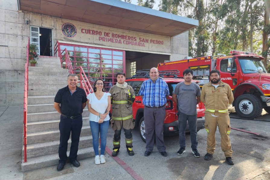 Delegada Sandra Saavedra realiza visita a Primera Compañía del Cuerpo de Bomberos de San Pedro