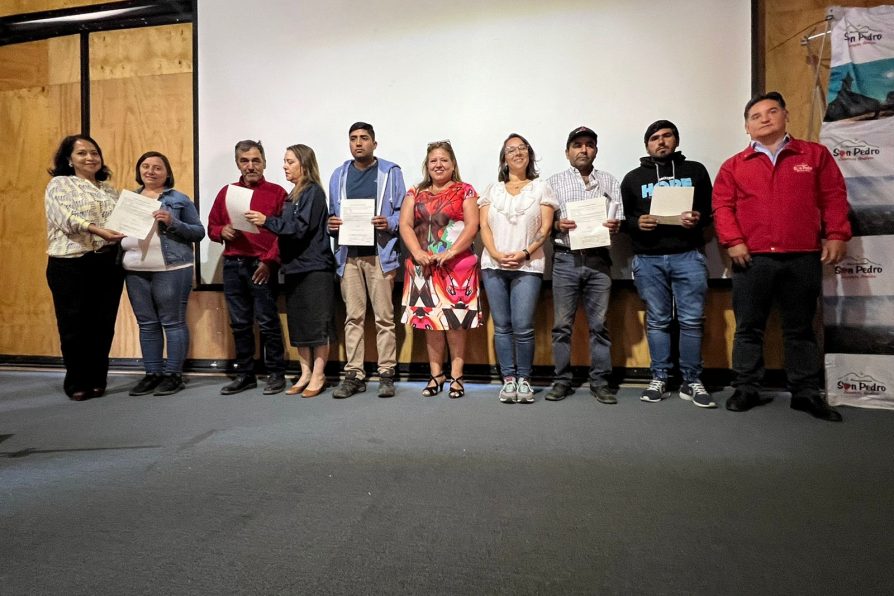 <strong>Productores de frutilla de San Pedro reciben apoyo del Ministerio de Agricultura</strong>