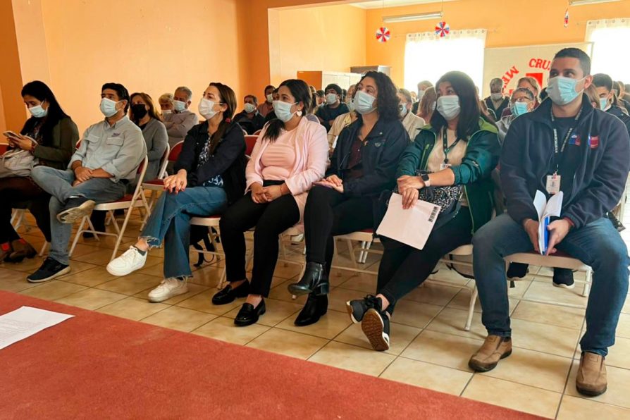 Avicultores de la Provincia de Melipilla participan en charla informativa de Influenza Aviar