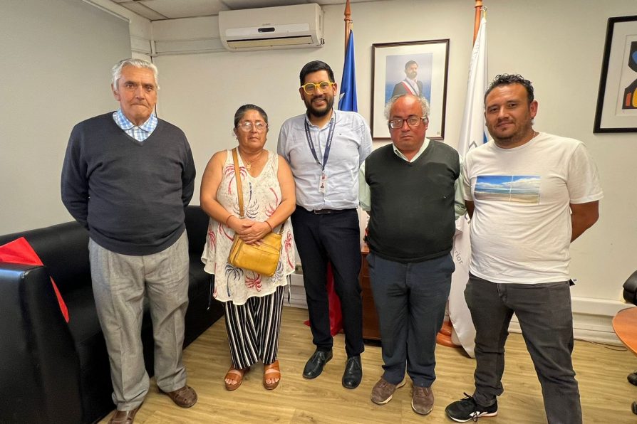 Dirigentes de la Junta de Vecinos Padre Demetrio se reúnen con Jefe de Gabinete de Delegación Presidencial Provincial de Melipilla
