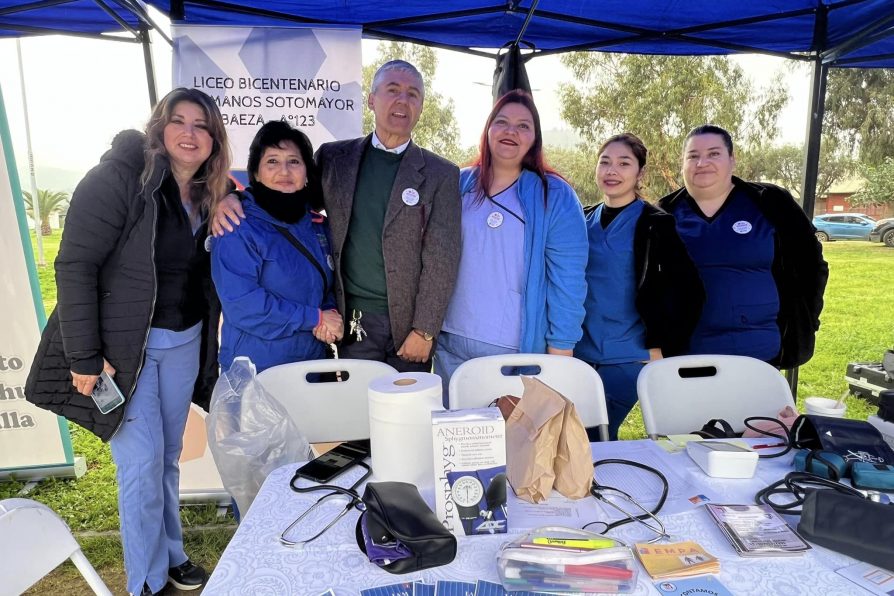 Gobierno en Terreno de Delegación Provincial participó en exitosa Feria de Promoción Laboral en Parque Roberto Bruce de Melipilla