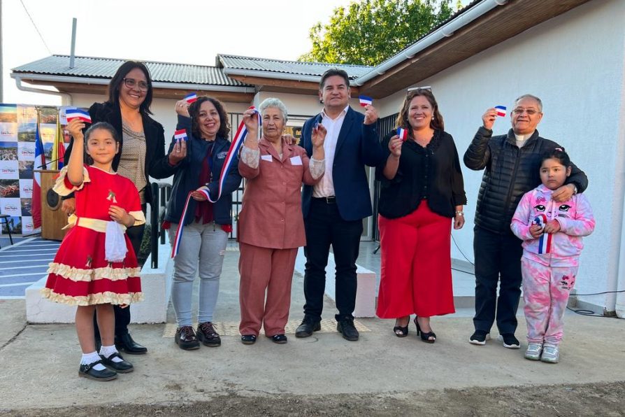 Autoridades inauguran sede comunitaria de localidad de San Vicente de San Pedro