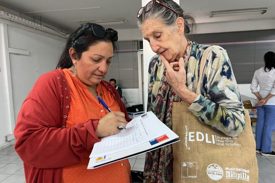 Cuidadoras y cuidadores de Melipilla participan en enriquecedora jornada de Salud y Autocuidado organizada por Delegación Provincial