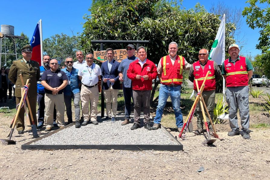 Autoridades inauguran Brigada Roble-19 de CONAF en la comuna de San Pedro