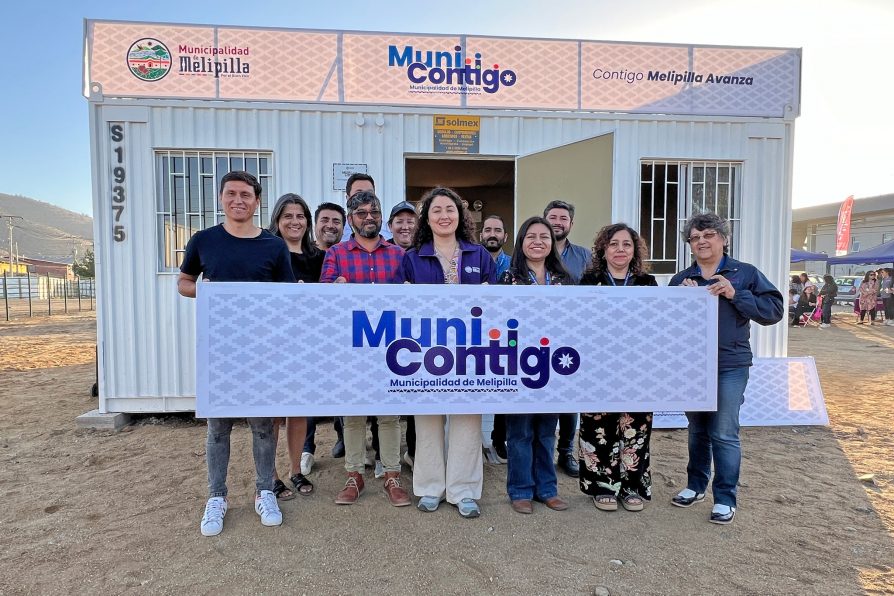 Equipo de Delegación Provincial de Melipilla participa en inauguración de espacio “Muni Contigo”