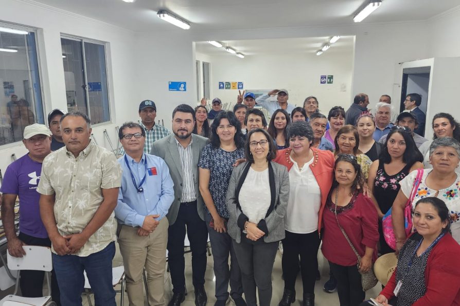 Autoridades participan en la Constitución del Sindicato Campesino de Melipilla