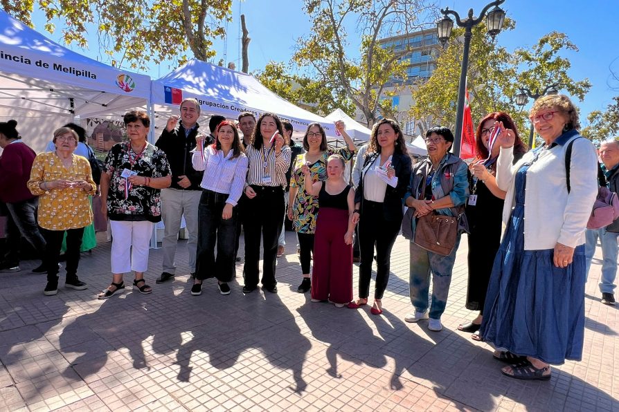 Con emotiva ceremonia autoridades inauguran Feria de Autocuidado de FOSIS