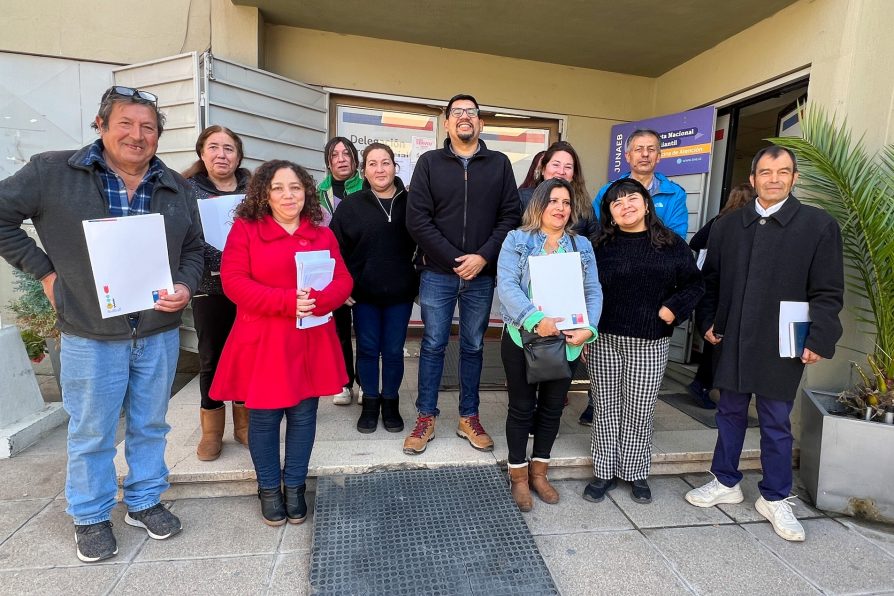 Delegación Provincial sostiene encuentro de trabajo con agrupación de Ferias Libres de Melipilla