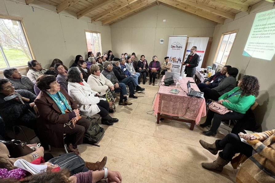 Con gran participación se desarrolló “Conversatorio de Prevención eficaz del maltrato a Personas Mayores” en San Pedro