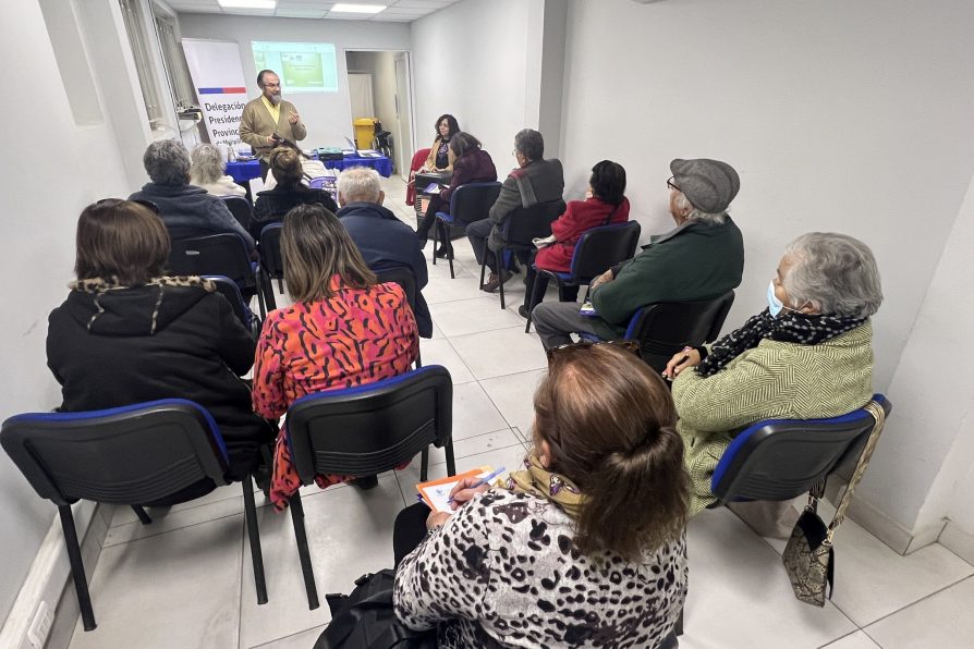 Realizan nuevo Taller de Empoderamiento de las Personas Mayores en Melipilla