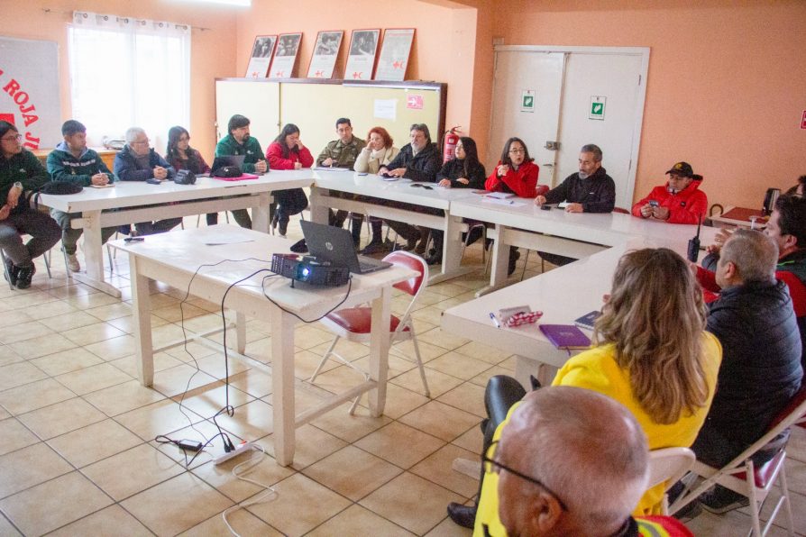 Establecen Mesa de Prevención y Operaciones en materia de Incendios Forestales para la Provincia de Melipilla