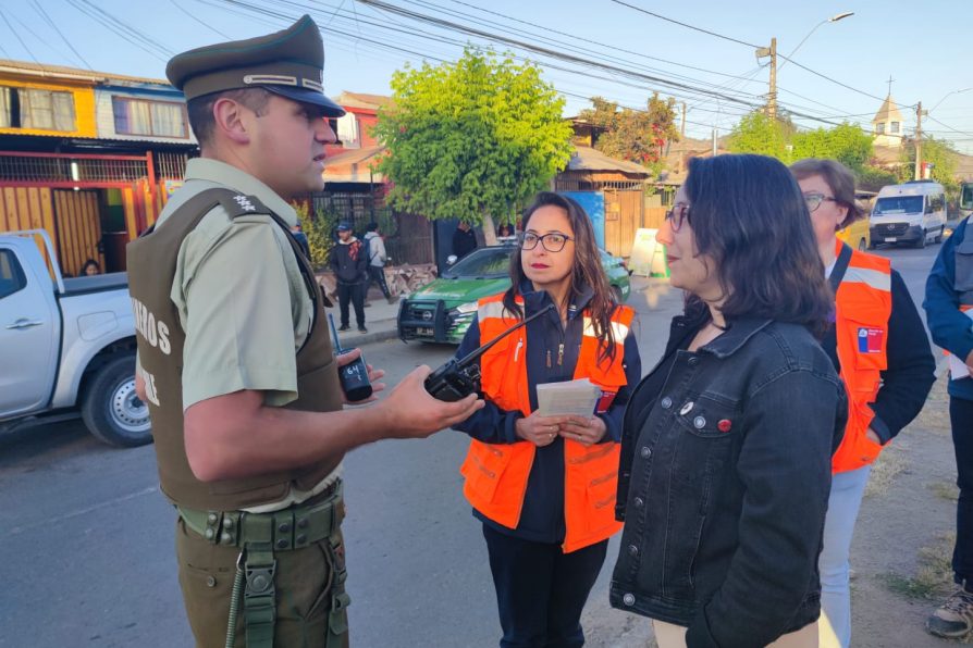 Autoridades realizan intensa fiscalización a cocinerías ilegales y al transporte de trabajadores agrícolas en Melipilla