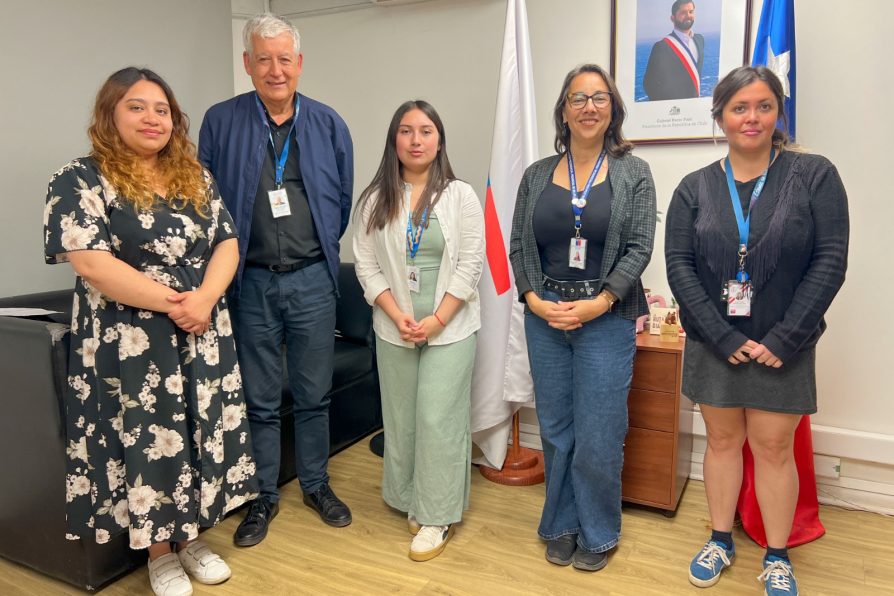 Delegada Sandra Saavedra sostiene encuentro con la Unidad de Seguridad Laboral del Servicio de Salud Metropolitano Occidente