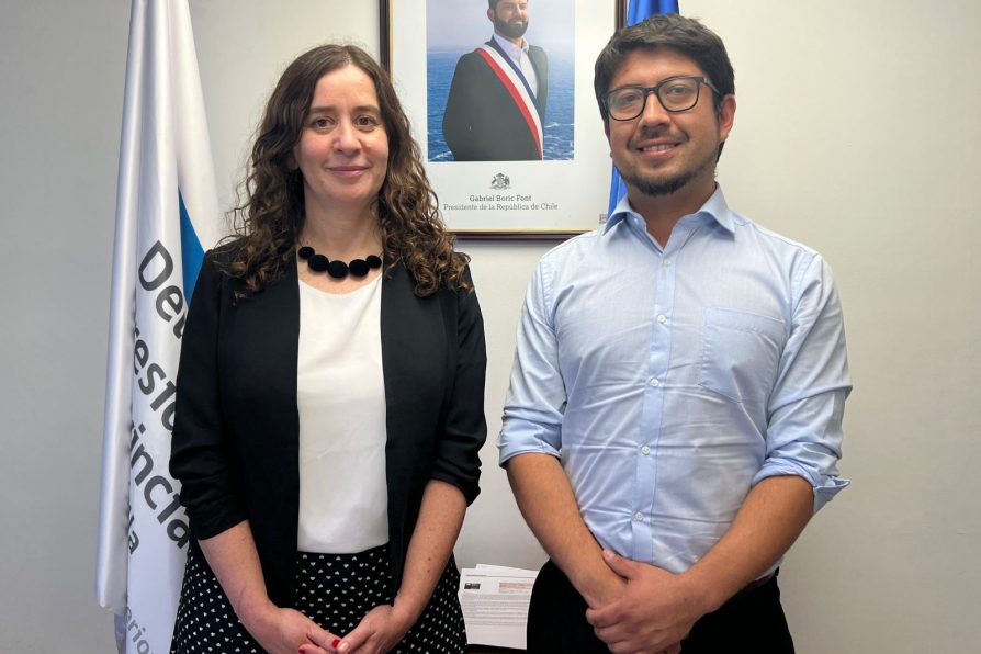 Delegado Provincial Bastián Alarcón sostiene encuentro protocolar con Directora del Servicio de Salud Metropolitano Occidente