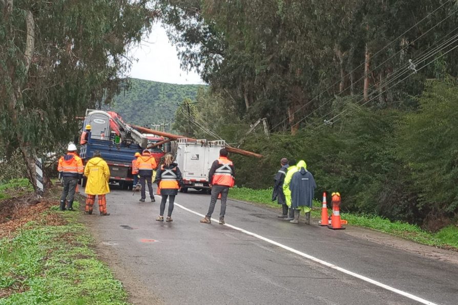 Diversas emergencias deja sistema frontal en la provincia de Melipilla