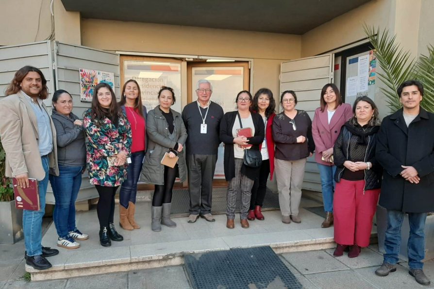 Delegación Provincial de Melipilla y SERVIU capacitan a equipos jurídicos y sociales sobre eliminación de marca en subsidios habitacionales