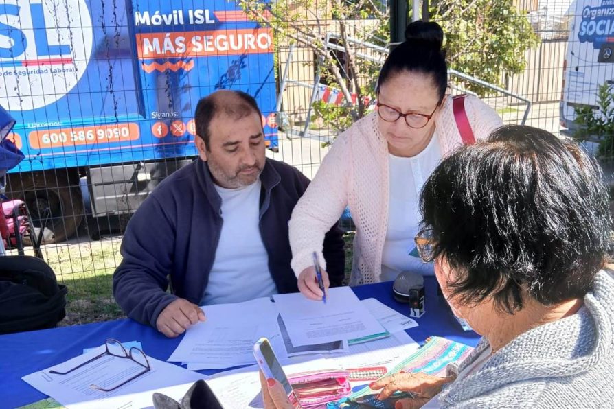 Vecinas y vecinos de Curacaví accedieron a servicios públicos en nueva jornada de Gobierno en Terreno