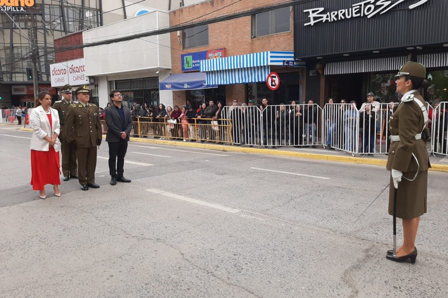 Autoridades y comunidad celebran 283 años de Melipilla con tradicional desfile cívico