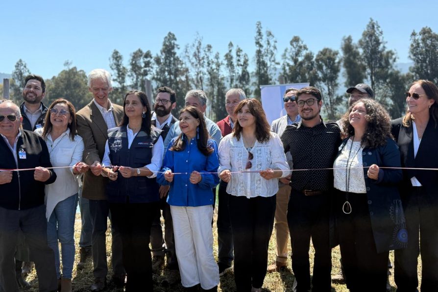 Autoridades inauguran obras de rehabilitación del Tranque “El Luchador” de María Pinto