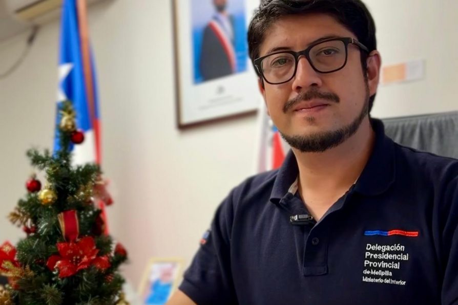 Delegado Provincial Bastián Alarcón entrega saludo de Navidad a las familias de la Provincia de Melipilla