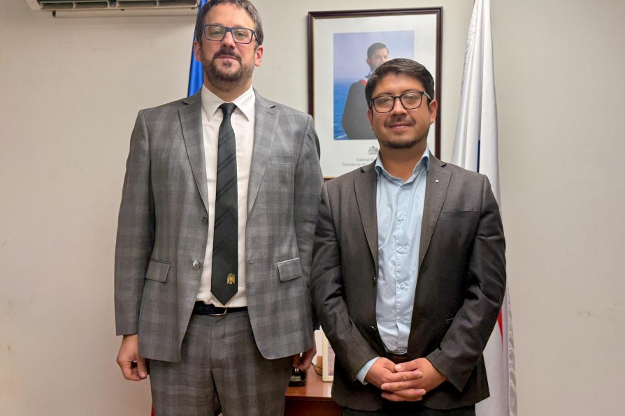 Delegación Provincial de Melipilla y sostiene reunión de trabajo con Director Regional de SERNAC