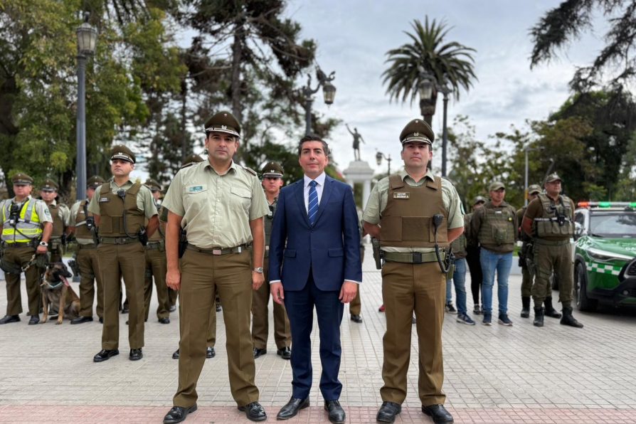 Despliegue policial en centro cívico de Melipilla deja tres detenidos y más de 300 controles y fiscalizaciones