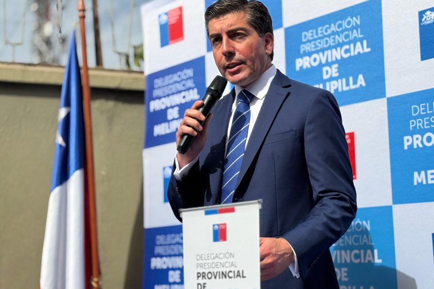 Gastón Libuy Loyola asume como Delegado Presidencial Provincial de Melipilla y sostiene primer encuentro de trabajo con autoridades y servicios públicos