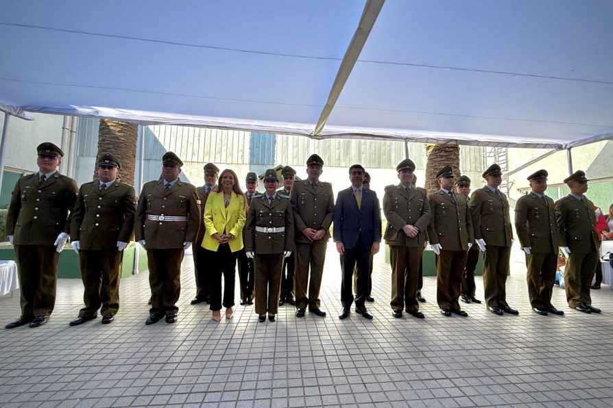 Autoridad provincial participa en ceremonia de ascenso de 16 funcionarios de la 24° Comisaría de Carabineros de Melipilla