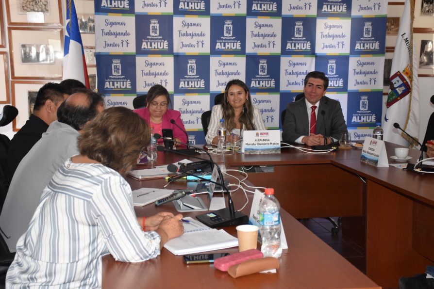 Autoridad Provincial Gastón Libuy participa en Concejo Municipal de Alhué