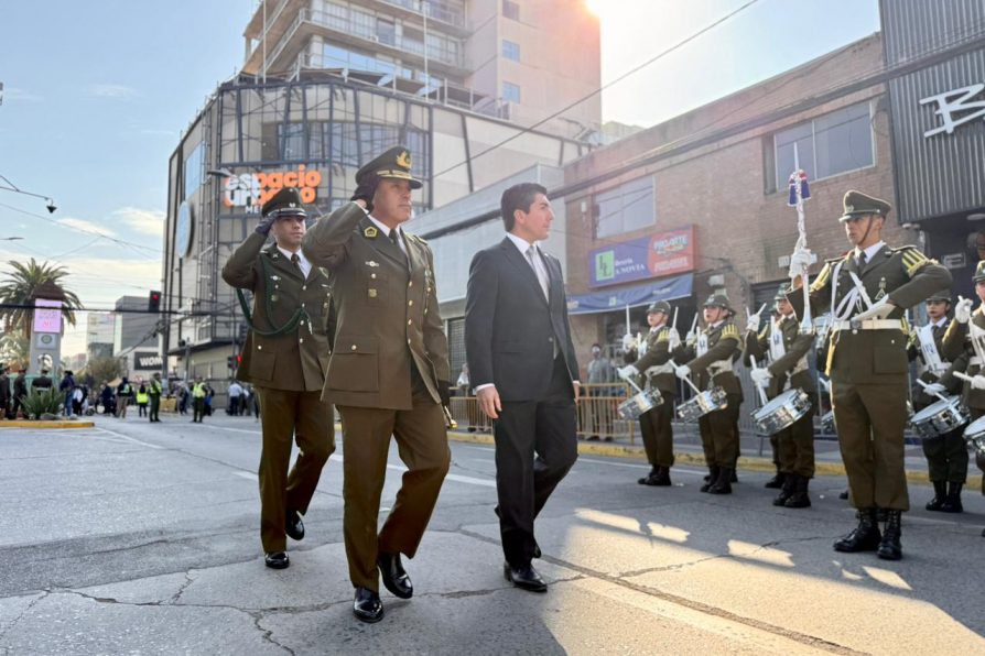 Con impecable desfile Carabineros de Melipilla inicia conmemoración del 99° Aniversario de la Institución