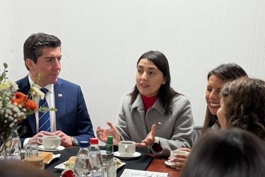 Ministra de la Mujer y la Equidad de Género, Judith Marín, realizó una visita de trabajo a la provincia de Melipilla