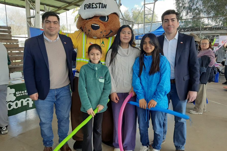 Exitoso Gobierno en Terreno se realizó en María Pinto en el marco del Día del Niño