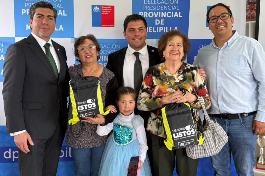 Programa “Siempre Listos: Energía para estar Conectados” llegó a Bollenar con capacitación y entrega de 40 kits de emergencia